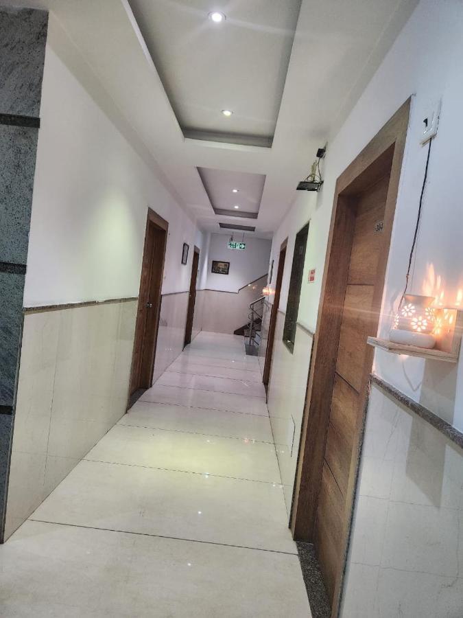 Airport Hotel Ivy With Free Airport Transfr نيودلهي المظهر الخارجي الصورة